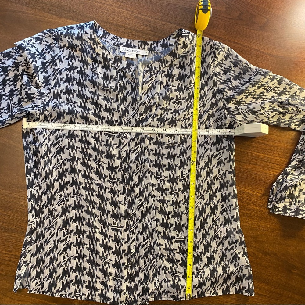Pendleton Houndstooth Super Soft Blouse Size 6 - image 5